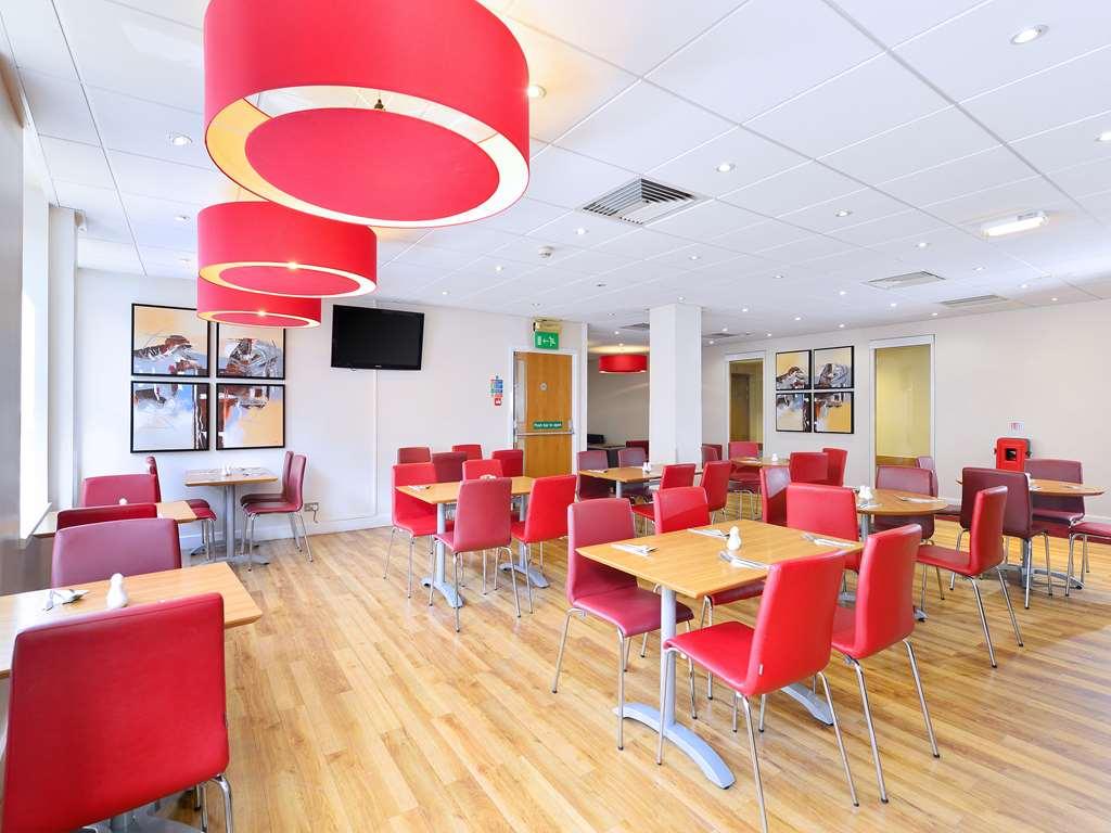 Travelodge Aberdeen Central Restaurant foto