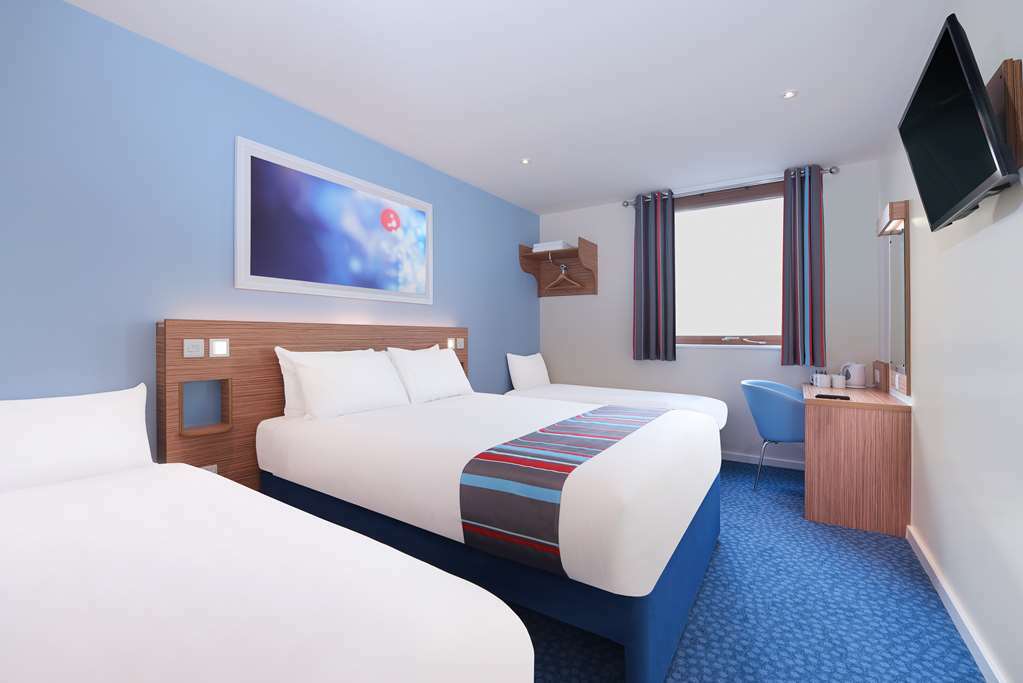 Travelodge Aberdeen Central Kamer foto